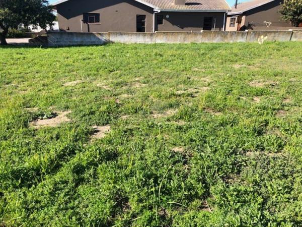 955 m² Land