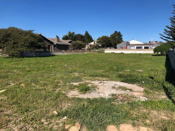 955 m² Land