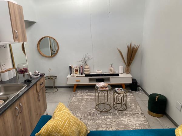 1 Bedroom Garden Cottage