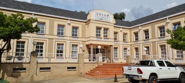 196  m² Office Space