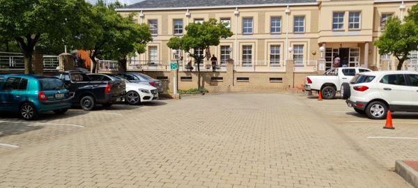 132  m² Office Space