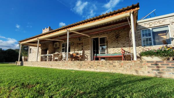 1.6 ha Smallholding