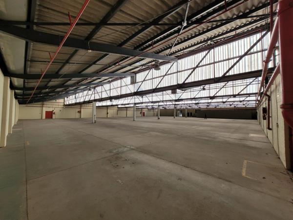 2 200 m² Industrial space