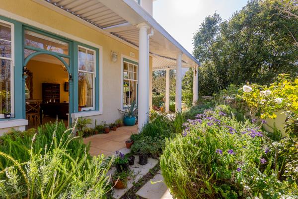 2 Bedroom Garden Cottage