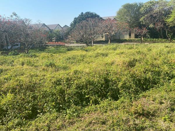 1 150 m² Land