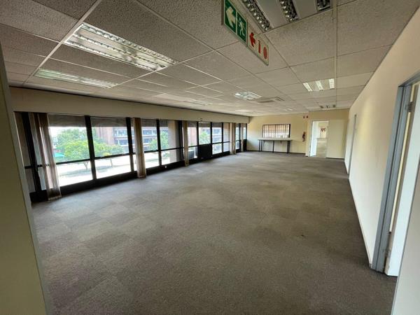 539  m² Commercial space