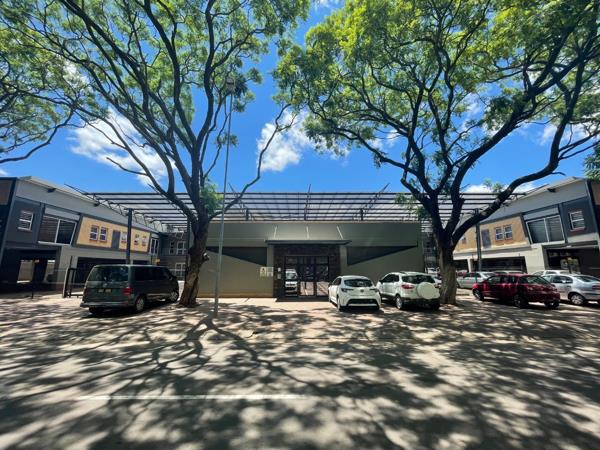 143  m² Commercial space