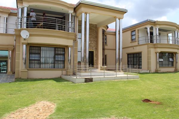6 Bedroom House