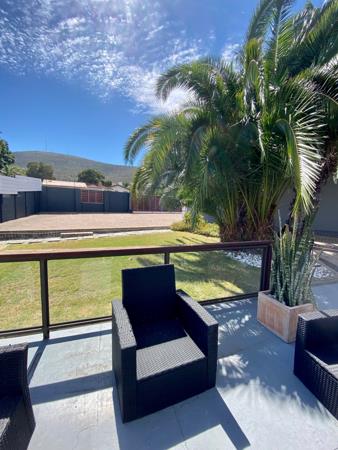 2 Bedroom Garden Cottage