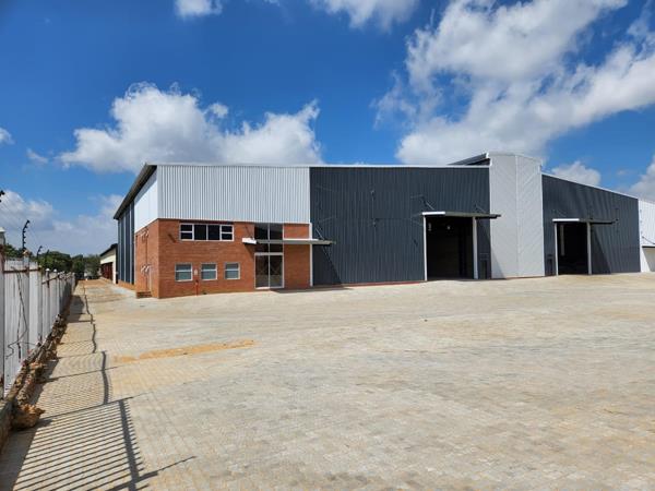 1 610  m² Industrial space