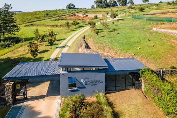 858 m² Land