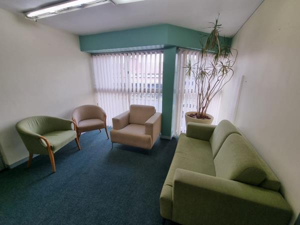 95  m² Commercial space