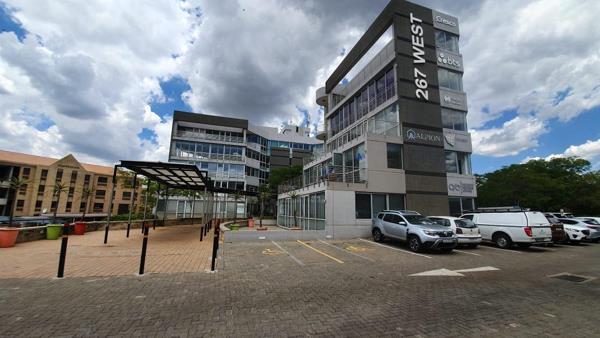 660  m² Commercial space