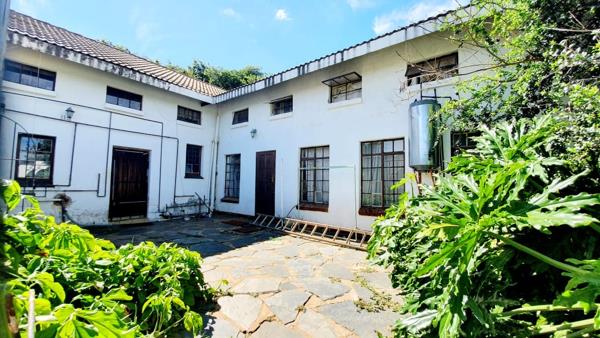 9 Bedroom House
