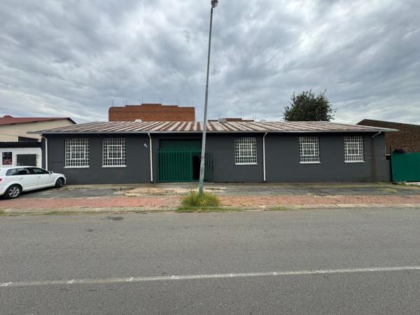 352 m² Industrial space