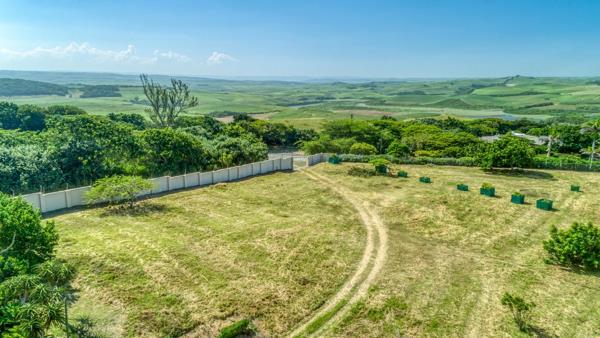 1 765 m² Land