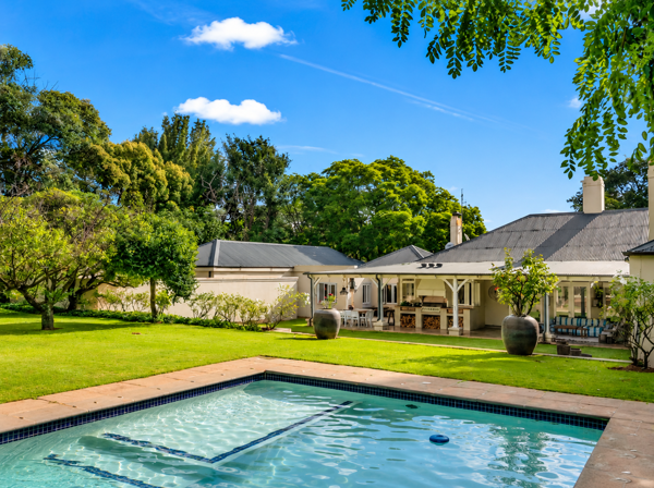 5 Bedroom House
