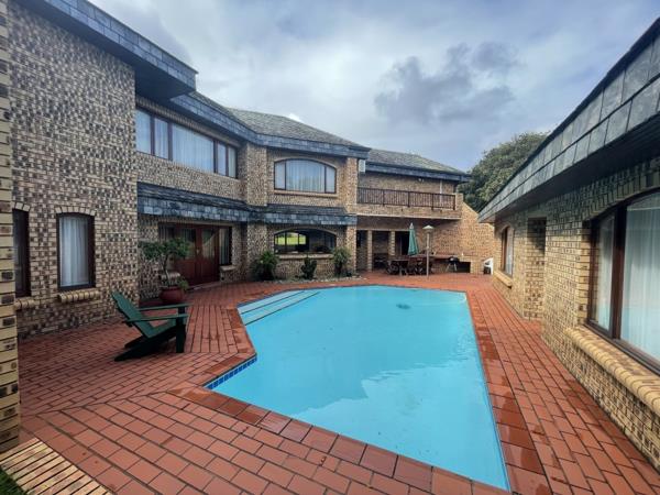 8 Bedroom House