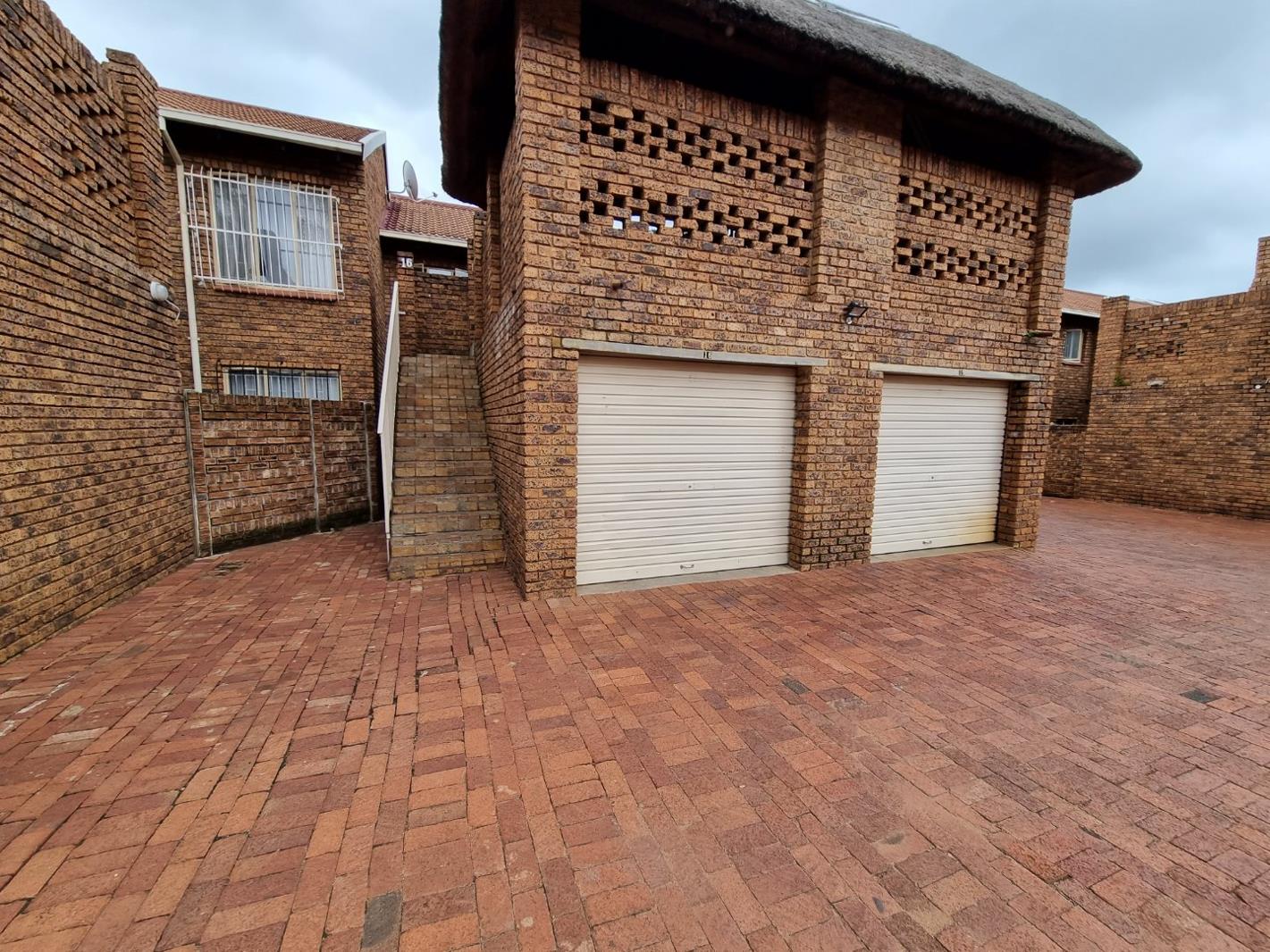 2 Bedroom Townhouse in Doornpoort