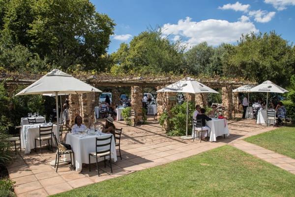 4 000  m² Commercial space