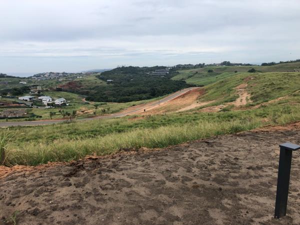 1 586 m² Land