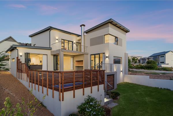 House in Somerset West Central