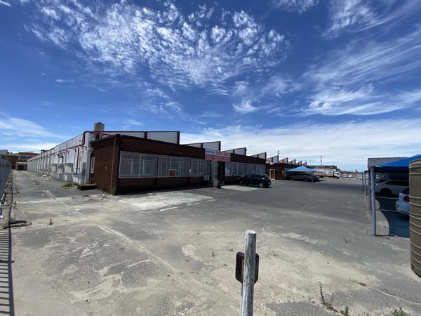 8 215  m² Industrial space