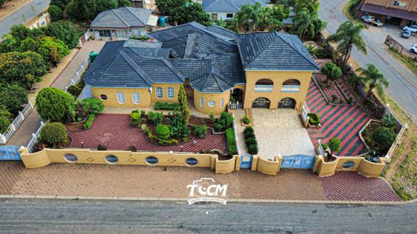 7 Bedroom House