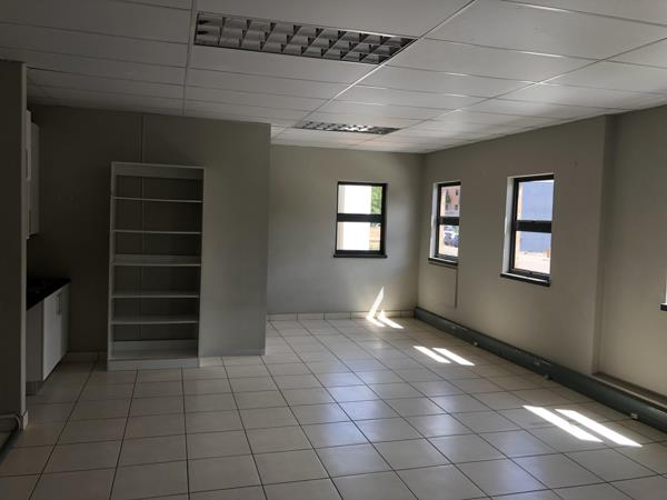 51  m² Commercial space
