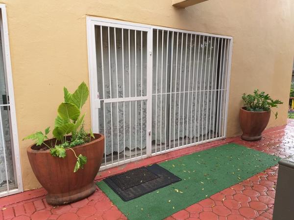 1 Bedroom House