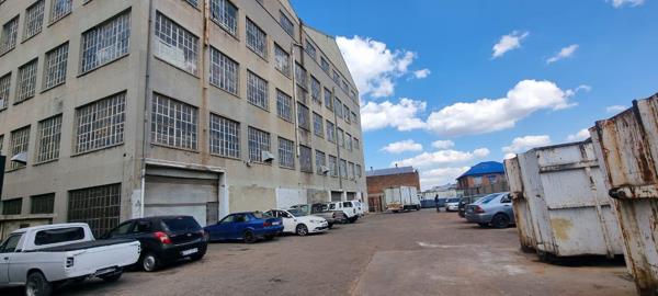 600  m² Industrial space