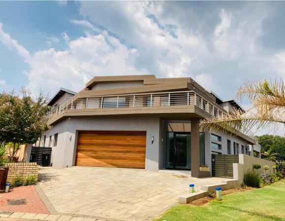 6 Bedroom House