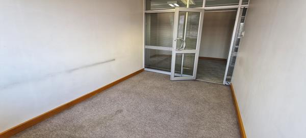 28.4 m² Office Space