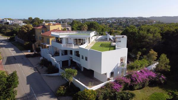8 Bedroom House