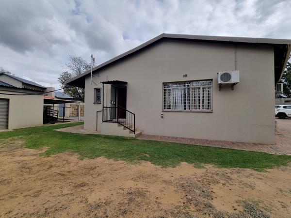 80  m² Commercial space