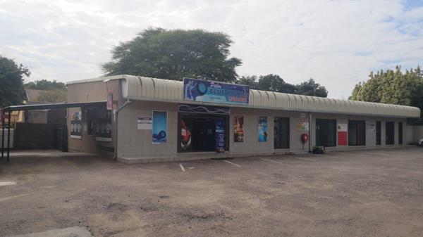 1 266  m² Commercial space