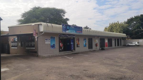 1 266  m² Commercial space