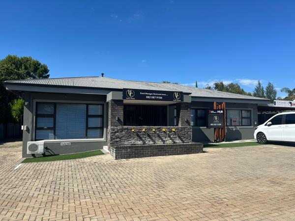 215  m² Retail Space