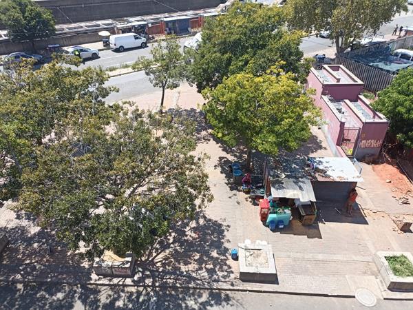 55  m² Retail Space