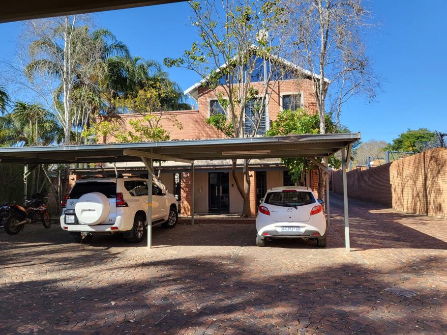 650 m² Office Space