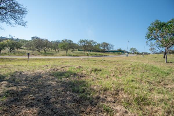 1 808 m² Land