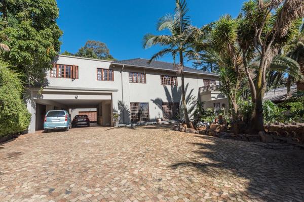 6 Bedroom House