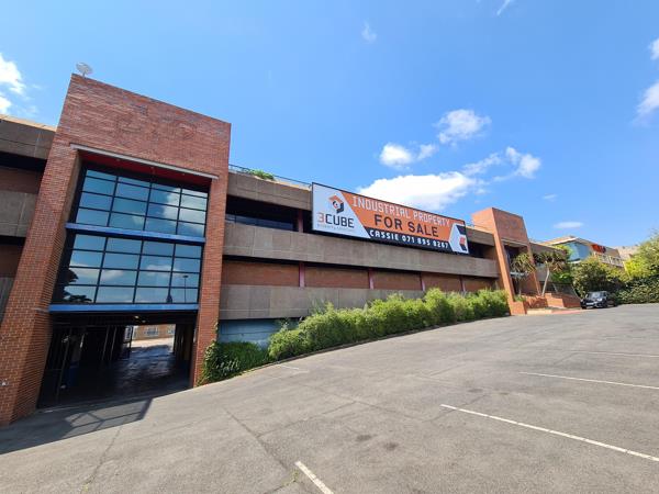 3 425  m² Industrial space