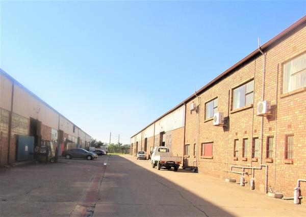 412  m² Industrial space