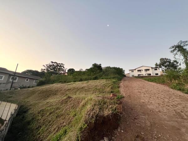 1 028 m² Land