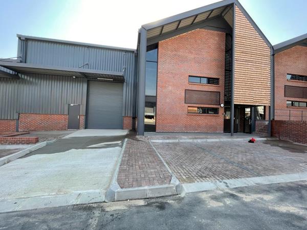877 m² Industrial space