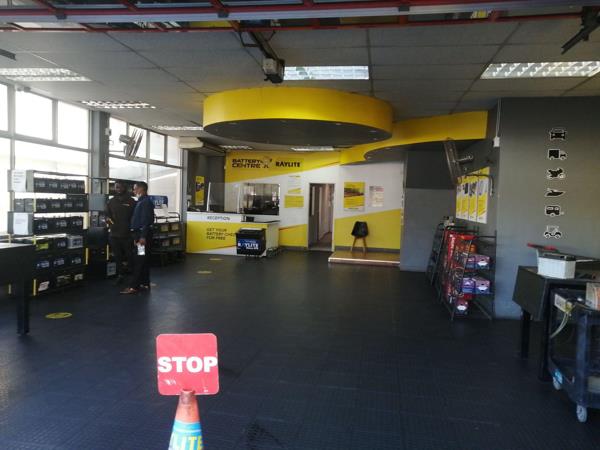 813  m² Commercial space