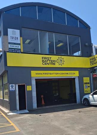 813  m² Commercial space