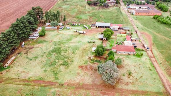 4.3 ha Smallholding
