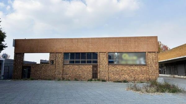 581 m² Commercial space
